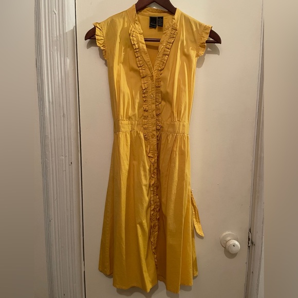 Chelsea yellow button up sundress. Size S - Picture 1 of 4